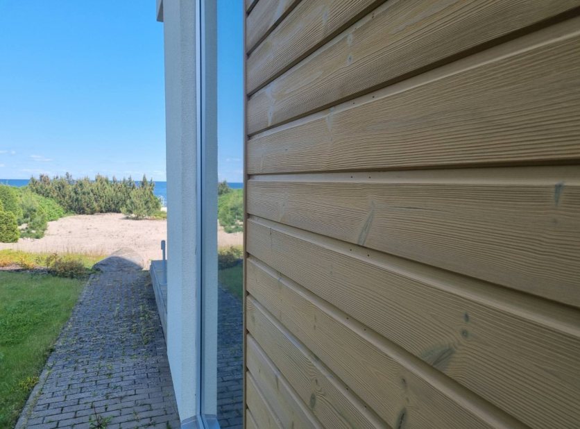 Heleda termotöödeldud männi horisontaalne fassaadilaudis
